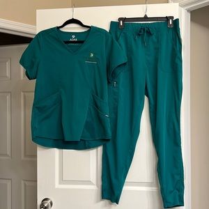 ADAR jogger scrub set- RASMUSSEN embroidered